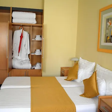 Bed & Breakfast Pansion In Club *